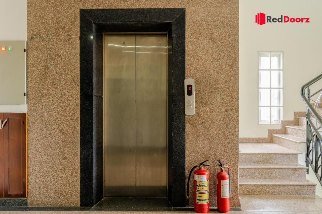 הו צ'י מין סיטי Reddoorz Tahami Hotel Near Kha Van Can מראה חיצוני תמונה